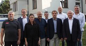 Zleva J. Kalina, P. Laštovička, K. Koubová, P. Paul, L. Vejmělek, R. Popelka, V. Zeman, V. Výborný a P. Vacek. Foto: Lubomír Maštera