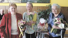 ZPRAVA Jaroslava Šenkýřová, uprostřed Eva Loskotová, vlevo Jitka Kadlecová.  Foto: Senioři Humpolec