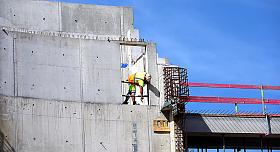 Základním kamenem stavby arény je beton. Foto: Petr Klukan, JL
