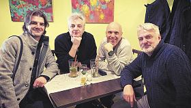 PŮVODNÍ sestava kapely XIII. století, hudebníci Petr Palovčík, Petr Štěpán, Bedřich Musil a Pavel Štěpán. Foto: archiv XIII. století