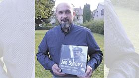 HISTORIK z Vysočiny Radim Chrást je jedním ze tří autorů rozsáhlé monografie o armádním generálovi Janu Syrovém. Foto: Pavel Bajer