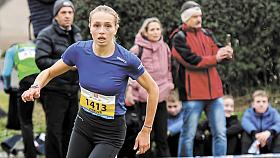 HANA VÍTKOVÁ uplatnila při stříbrném závodě v krosu běžecké zkušenost z „orienťáku“. Foto: ČAS – Jan Houska