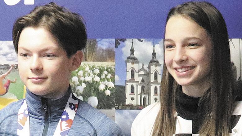 ALPSKÝ LYŽAŘ David Chroustovský (Ski Team Havlíčkův Brod) a šachistka Lucie Rybáčková (Gordic Jihlava) jedou na dětskou olympiádu jako její úřadující vítězové. Podaří se jim obhájit zlato? Foto: Michal Boček