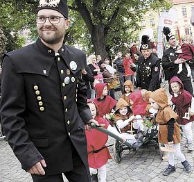 Havířská drobotina při zatím posledním jihlavském Havíření.
