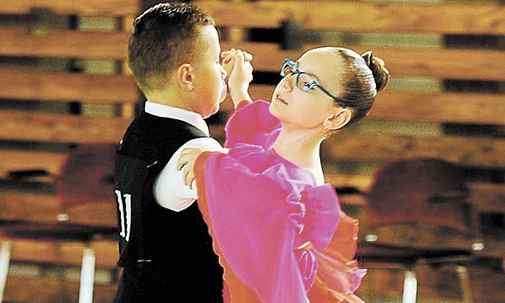 Pár Richard Jůrka a Zoe Prokůpková v kategorii Děti II. Foto: TK Chrisstar