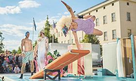 PO ROCE se bude hrát na Prázdninách v Telči v Panském dvoře opět akrobatické divadlo. Cirk La Putyka přiveze představení Splash. Foto: Cirk La Putyka