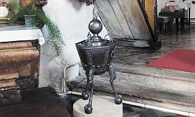 VZÁCNÁ cínová křtitelnice z poloviny 17. století z kostela sv. Václava v Horním Studenci po náročném restaurování. Foto NPÚ, odborné pracoviště Telč