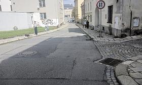 VODOVOD a kanalizaci v Kosmákově ulici chce město zrealizovat během devíti měsíců. Foto: Pavel Bajer