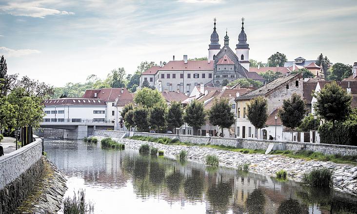 TŘEBÍČSKÁ bazilika sv. Prokopa v areálu bývalého benediktinského kláštera. Foto: Člověk a víra/archiv farností