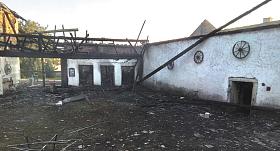 HASIČI prováděli nad požářištěm dohled ještě i další den. Foto: HZS Kraje Vysočina