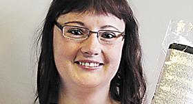 VÍTĚZKA dopravní soutěže, kterou připravily Jihlavské listy ve spolupráci s Besipem. Zuzana Andělová zvládla správně odpovědět na všechny otázky, které v uplynulém měsíci v našich novinách vycházely. Získala za to dárkovou tašku plnou motoristických potře