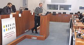 TAKÉ problematikou kamionové dopravy na Vysočině se minulý týden zabýval seminář Udržitelná mobilita. Foto: Pavel Bajer
