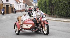 VETERÁN RALLYE historických motocyklů patří k tradičnímu koloritu města. Foto: archiv Automotoklubu Pacov