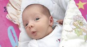 ADÉLKA MĚSTECKÁ. Holčička se narodila 20. 7. s mírami: 3,15 kg a 49 cm. Maminka Martina a tatínek David jí přejí hodně zdraví a aby ji provázelo štěstí celým životem.  A protože Adélka patří do rodiny Jihlavských listů, Martina Městecká je naše kolegyně z