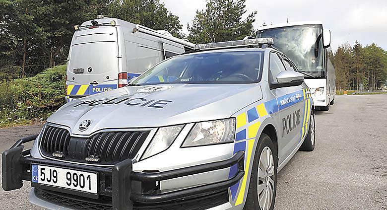 AUTOBUSY hrály při kontrolách policistů hlavní roli při třídenní akci po celé Vysočině. Strážci zákona zastavili celkem 41 řidičů.  Foto: PČR