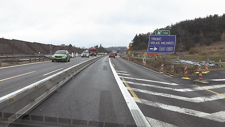 PAPÍROVÉ kupony už se neprodávají, od roku 2021 je možné si dálniční známku koupit jen v elektronické podobě. Ilustrační foto: archiv JL